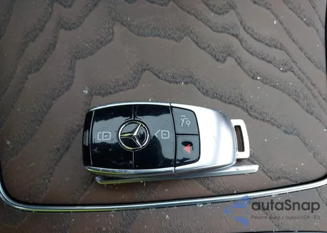 2021 Mercedes-Benz E 450 4Matic z USA, uszkodzony, nr VIN W1KZF5KB1MA934935